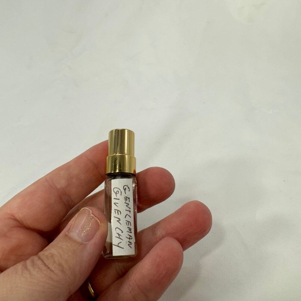 Givenchy Gentleman 3ml decant